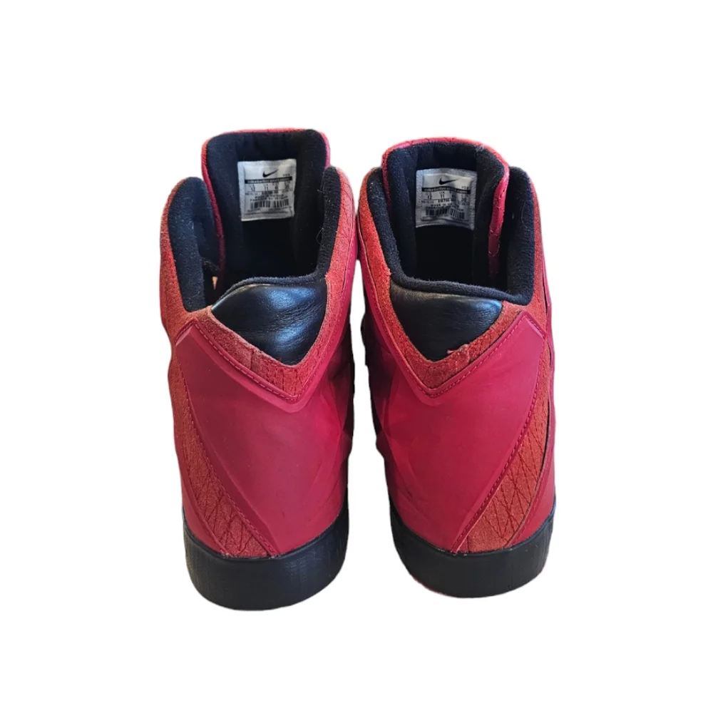 Nike lebron 11